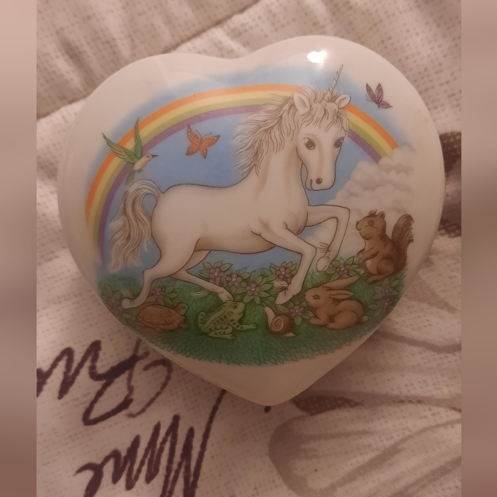 Unicorn rainbow fairytale heart glass trinket box
